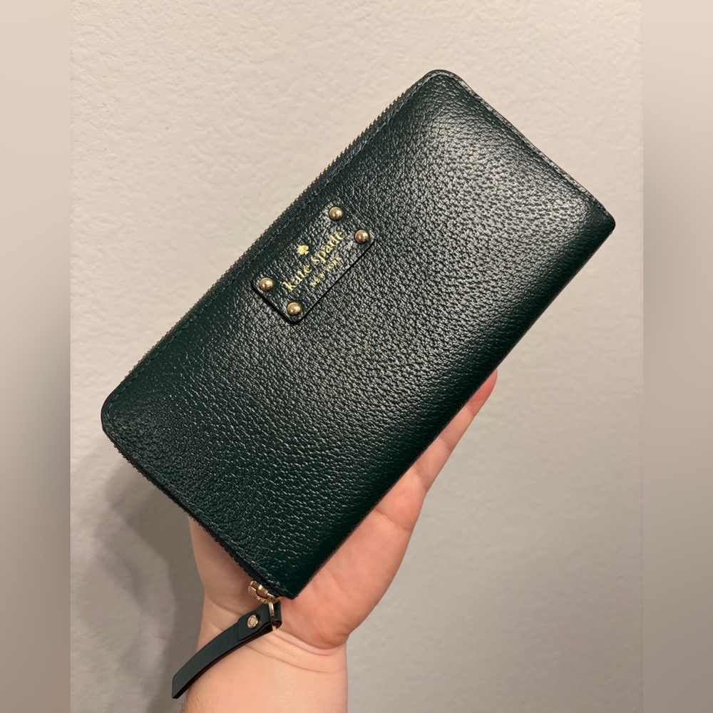 kate spade leather Wellesley Neda zip around wallet in forest green